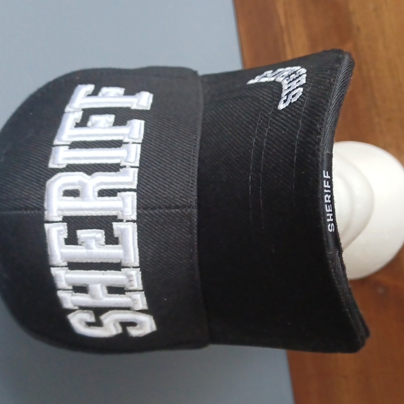 Hat - Picture 2 of 10